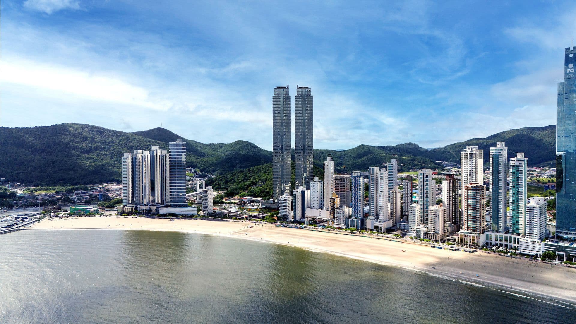 Yachthouse Residence Club by Pininfarina location